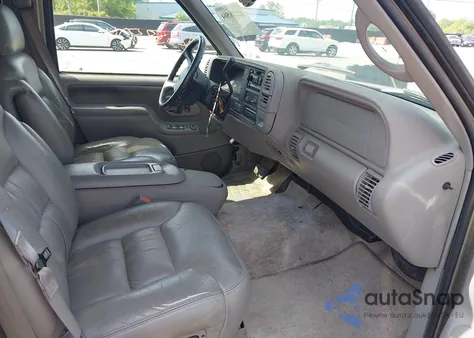 1999 GMC Suburban 2500 Sl z USA, uszkodzony, nr VIN 3GKGK26J2XG505570